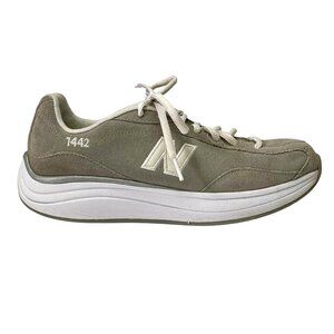 New Balance 1442 Women Size 7 1/2 Rock and Tone Suede Walking Shoe Sneakers Gray